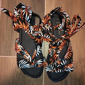 New Look Lace Up Tropical Sandals